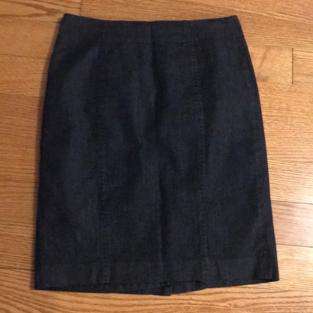 Loft lined skirt